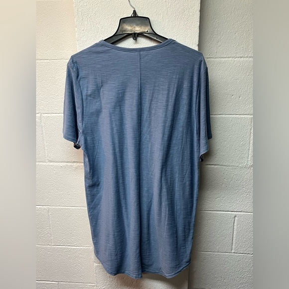 Carbon Light Blue Men's T-Shirt. Medium - Picture 4 of 4